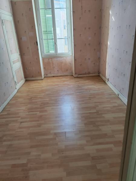 Débarras complet avant nettoyage ou rénovation vers Grasse Alpes Maritimes